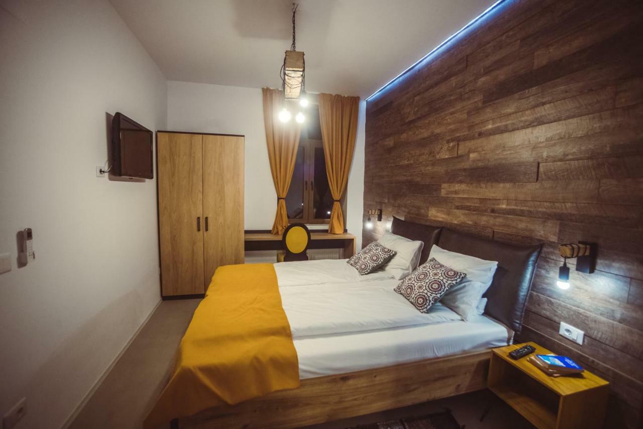 Timhouse Otel Temeşvar Dış mekan fotoğraf