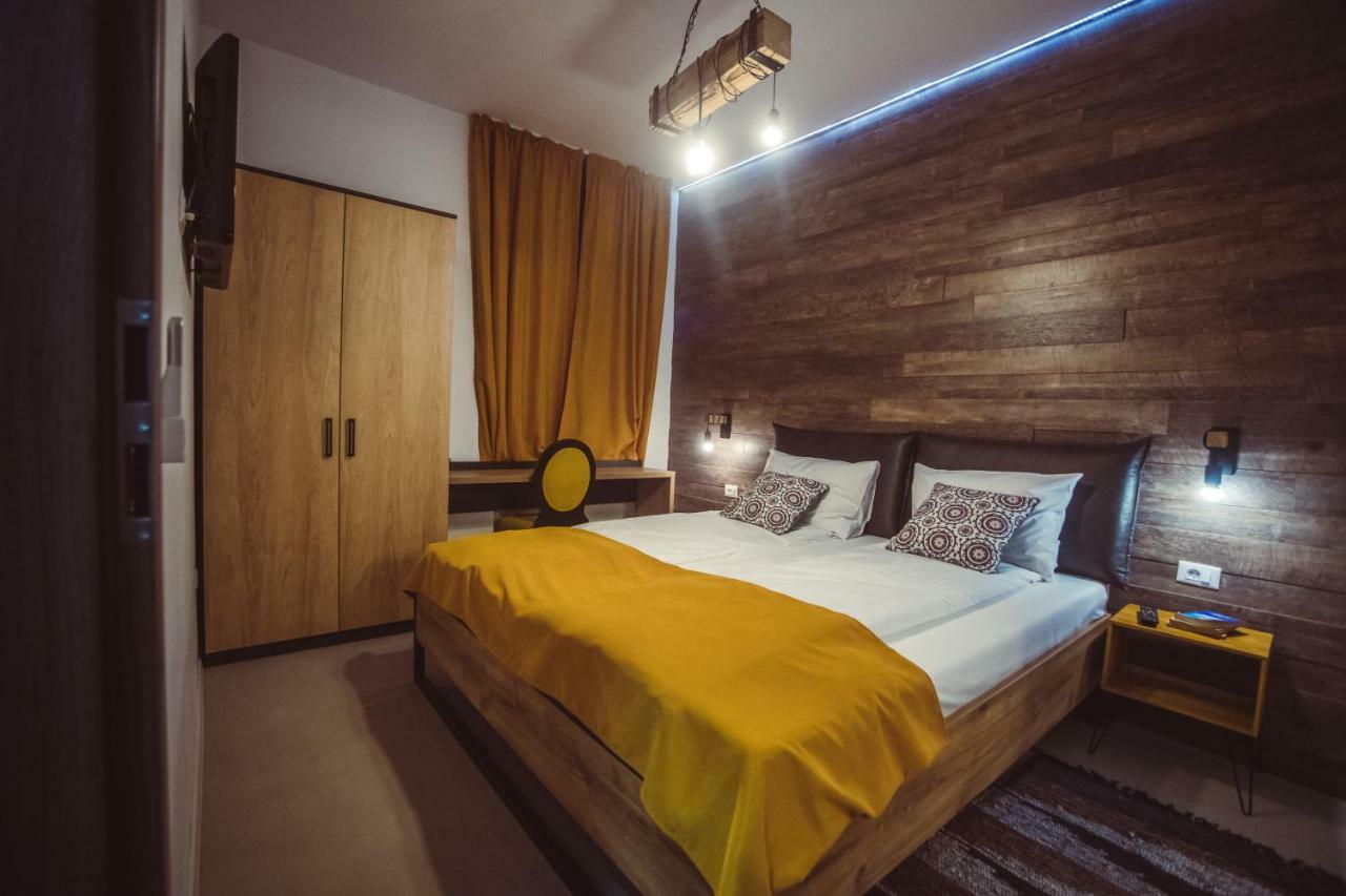 Timhouse Otel Temeşvar Dış mekan fotoğraf