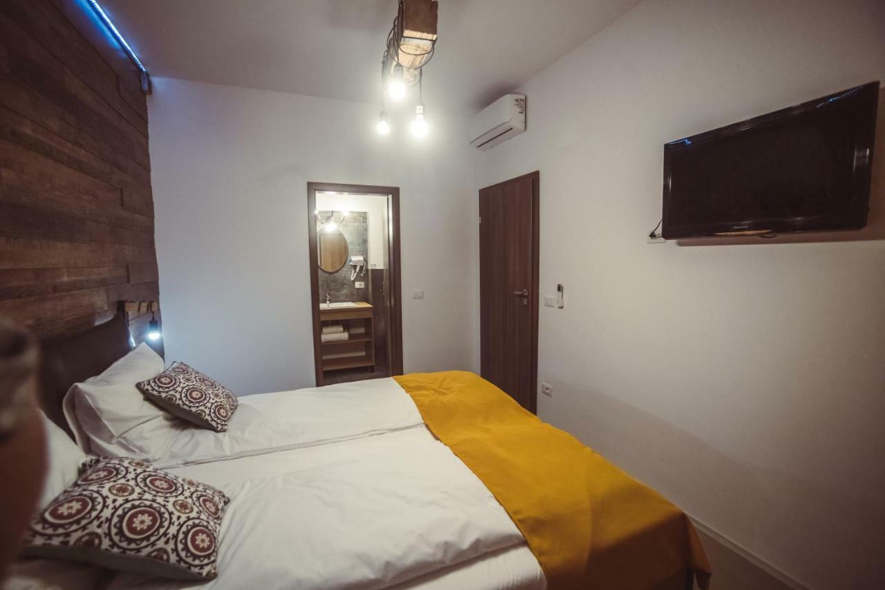 Timhouse Otel Temeşvar Dış mekan fotoğraf