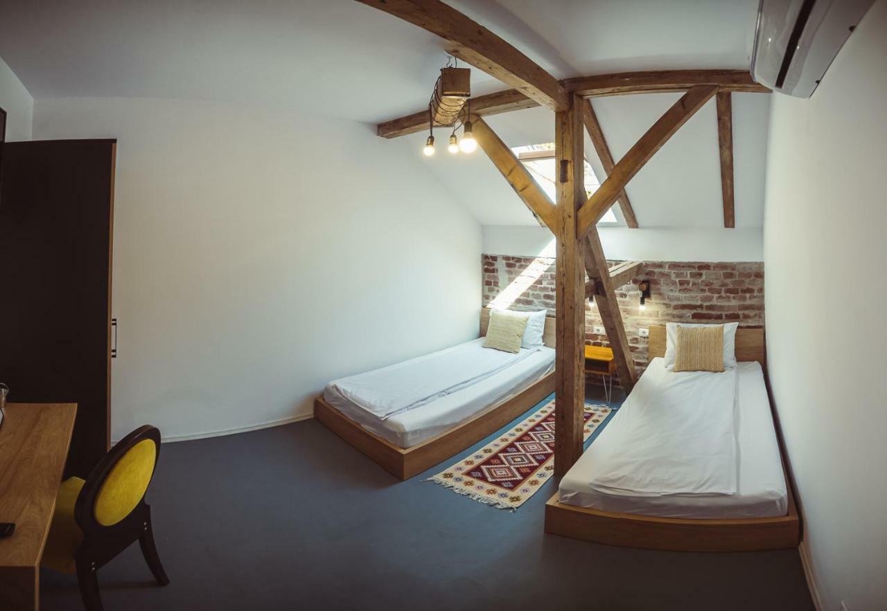 Timhouse Otel Temeşvar Dış mekan fotoğraf